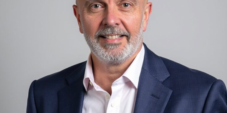 Simon Dukes